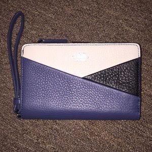 Vince Camuto Bags - Vince Camuto Color Block Wristlet Vince Camuto Bags - Vince Camuto Color Block Wristlet